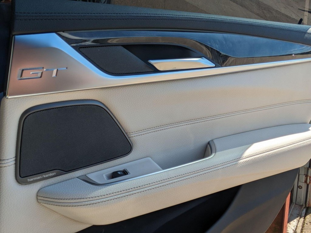 BMW 6 SERIES
