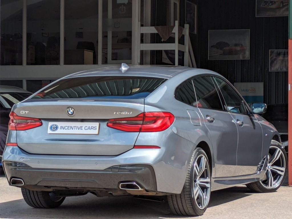 BMW 6 SERIES