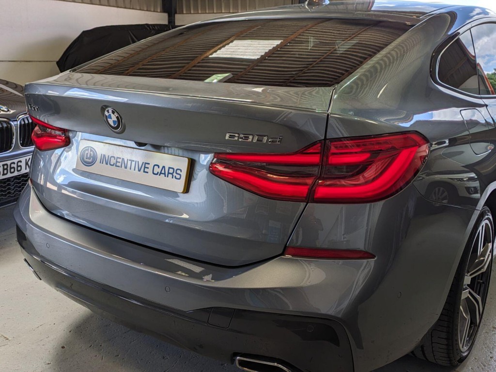 BMW 6 SERIES
