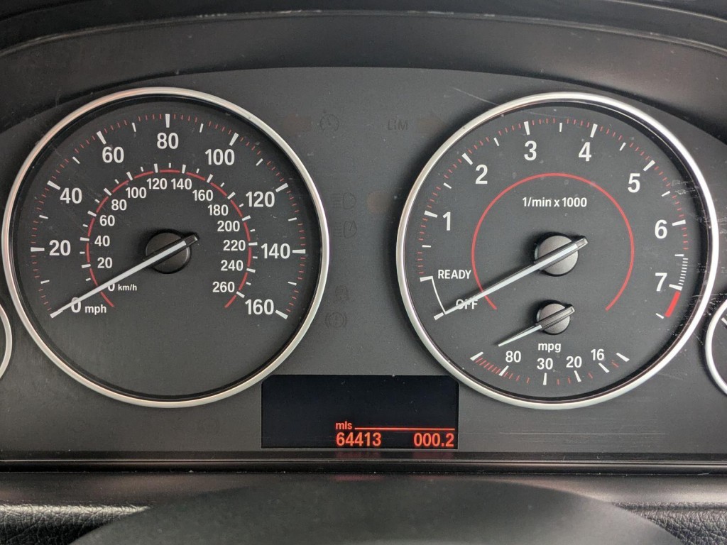 BMW 3 SERIES