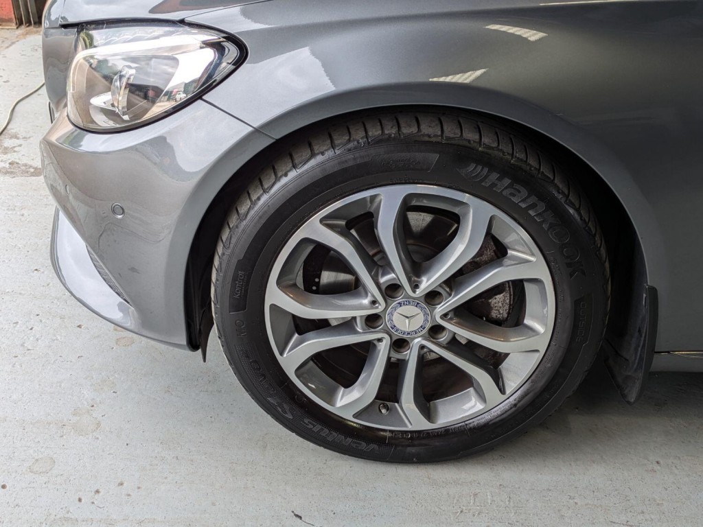 MERCEDES-BENZ C CLASS