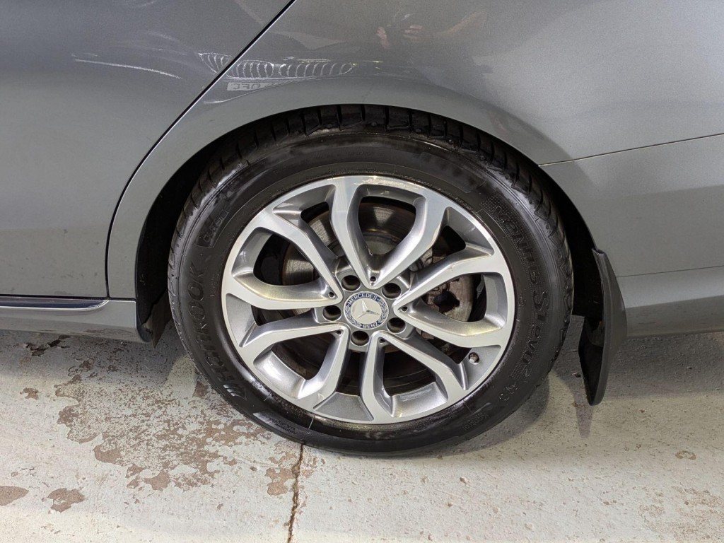 MERCEDES-BENZ C CLASS