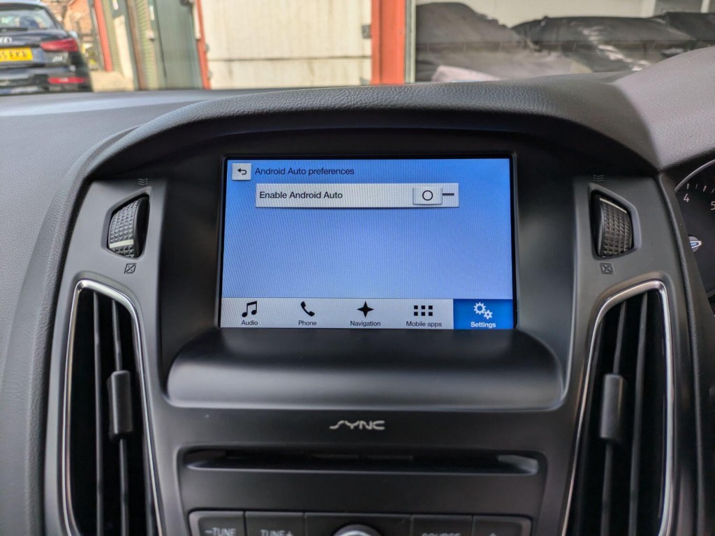 FORD FOCUS