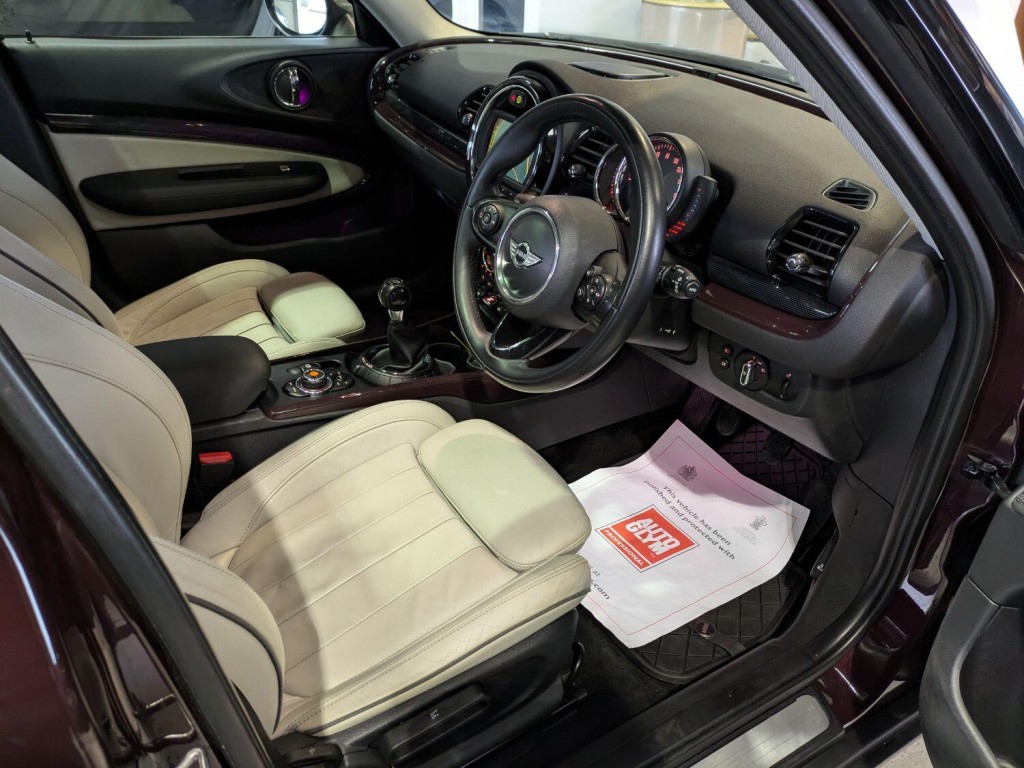 MINI CLUBMAN