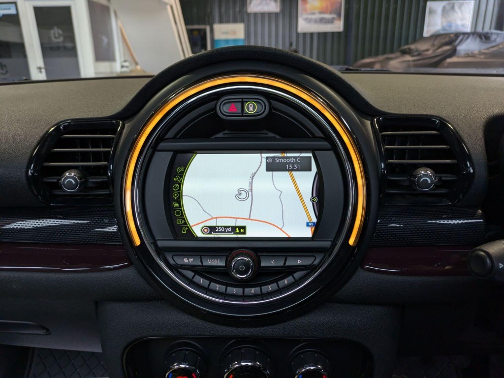 MINI CLUBMAN