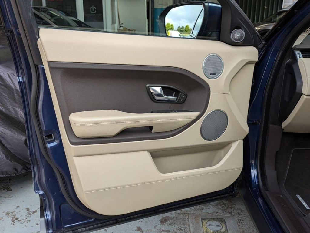 LAND ROVER RANGE ROVER EVOQUE