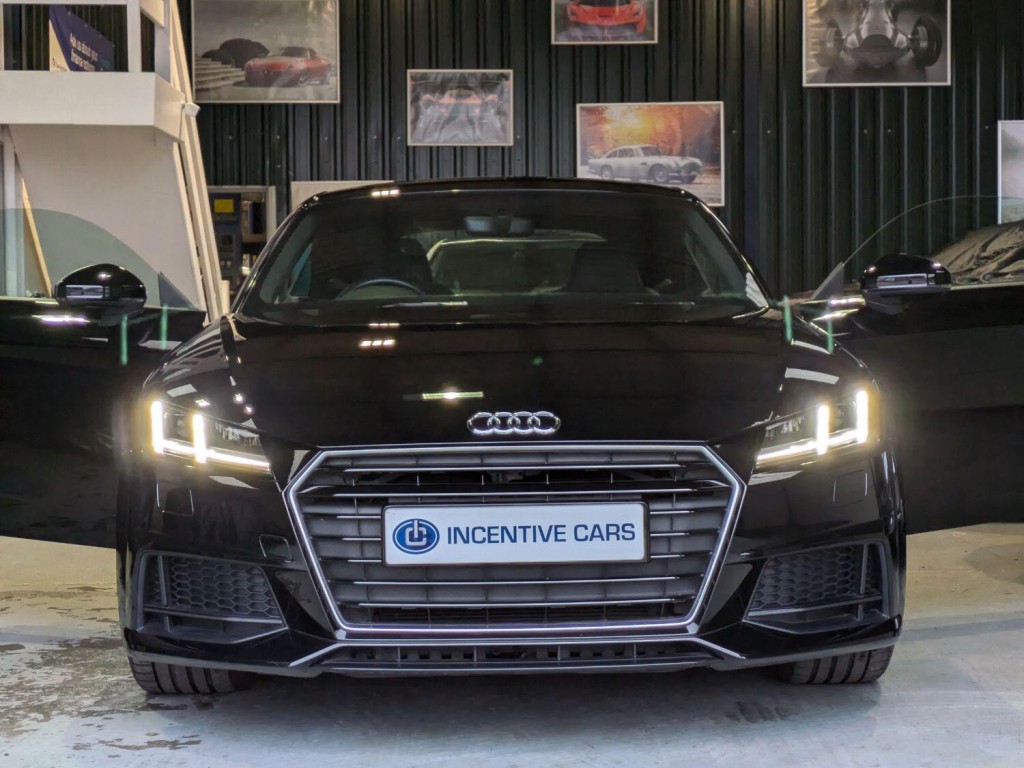 AUDI TT