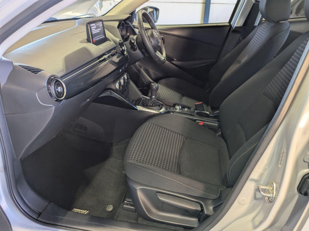 MAZDA MAZDA2