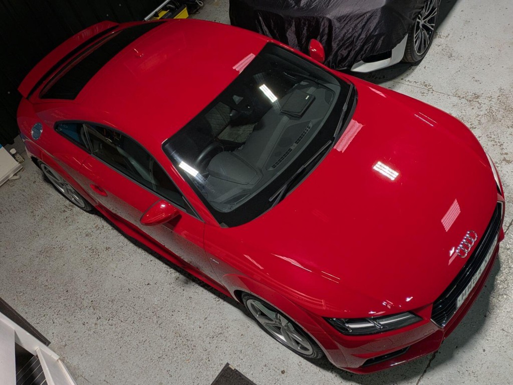 AUDI TT