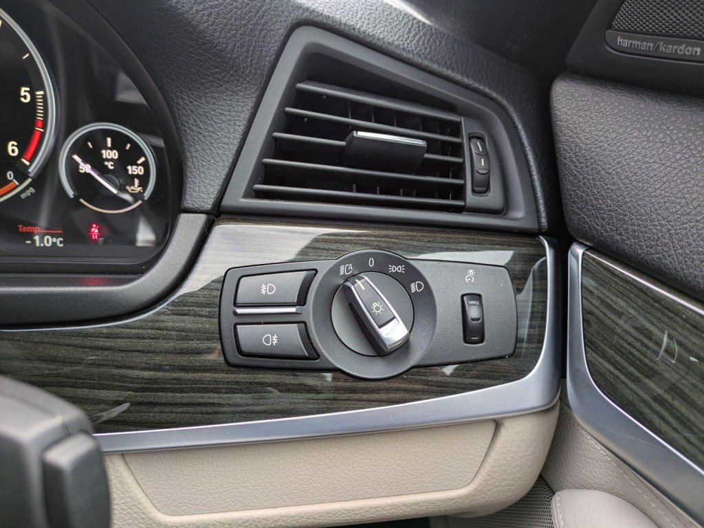 BMW 5 SERIES