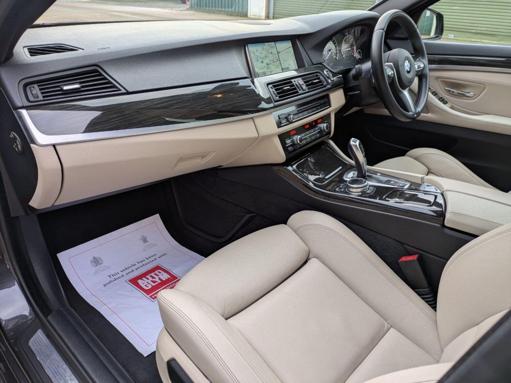 BMW 5 SERIES