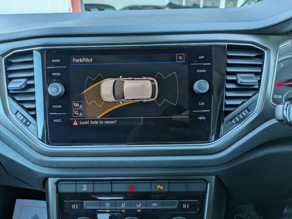 VOLKSWAGEN T-ROC