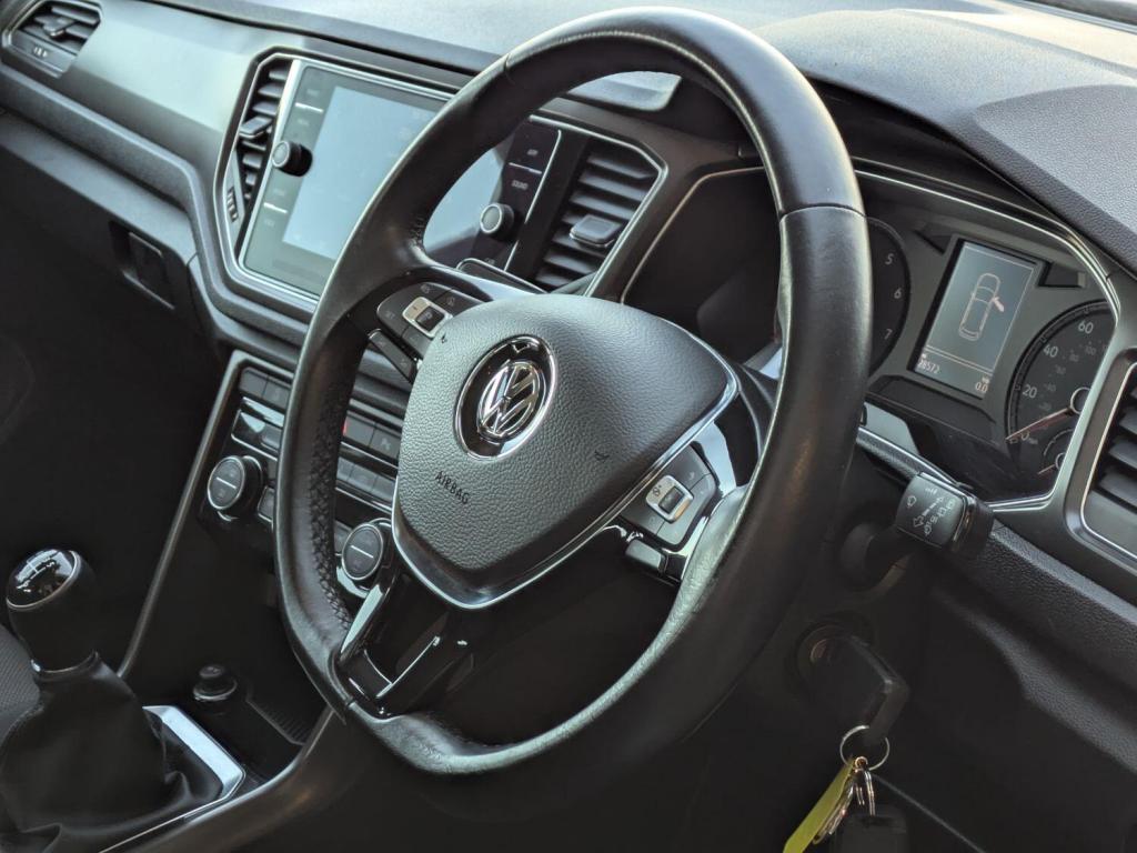 VOLKSWAGEN T-ROC