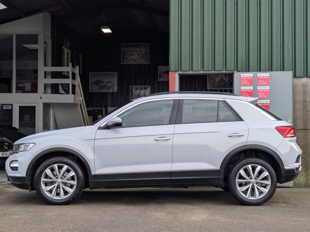 VOLKSWAGEN T-ROC