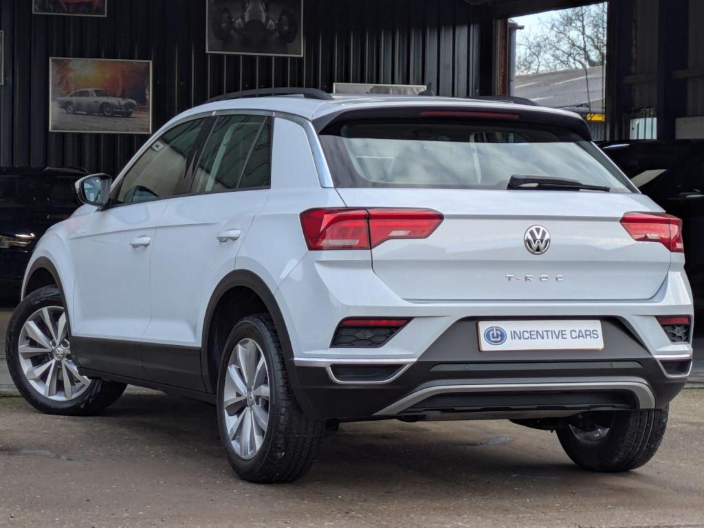 VOLKSWAGEN T-ROC