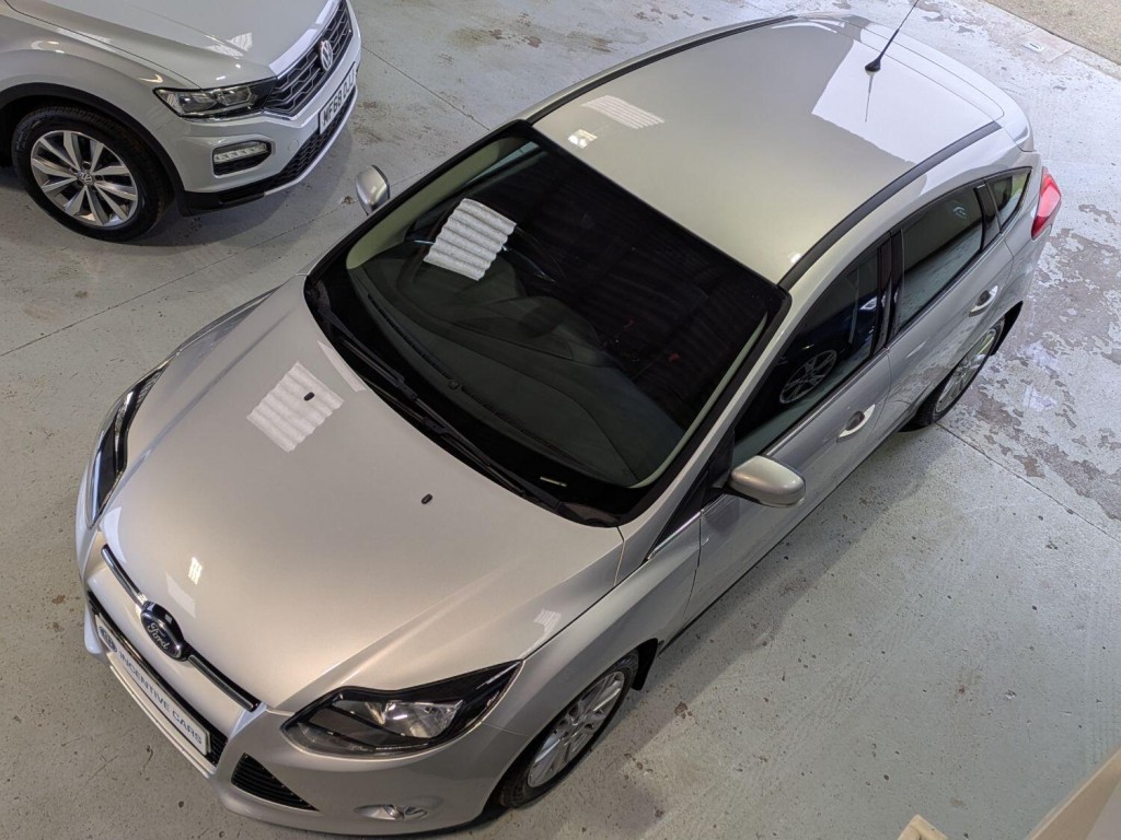 FORD FOCUS