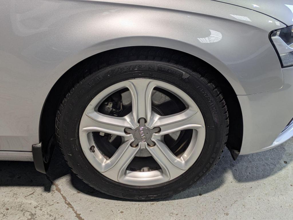 AUDI A4 AVANT