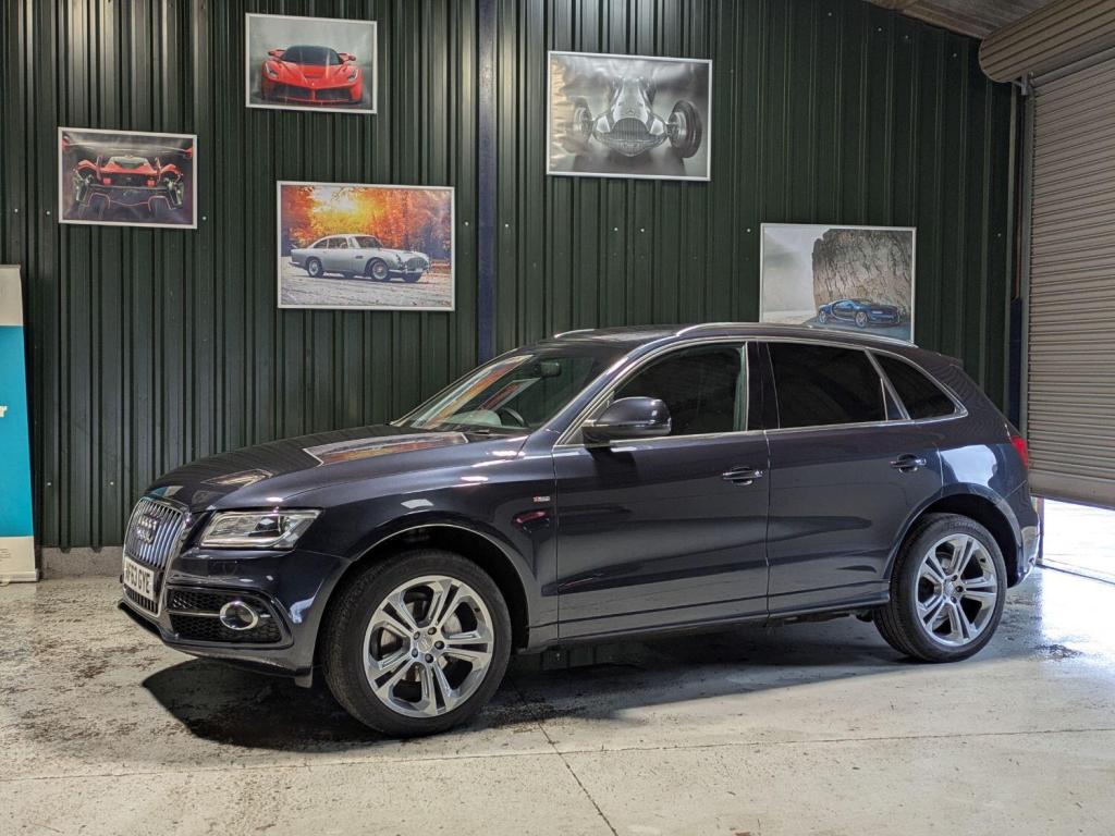 AUDI Q5
