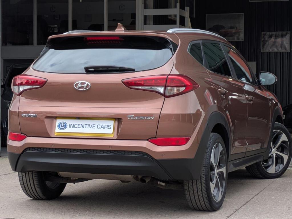 HYUNDAI TUCSON
