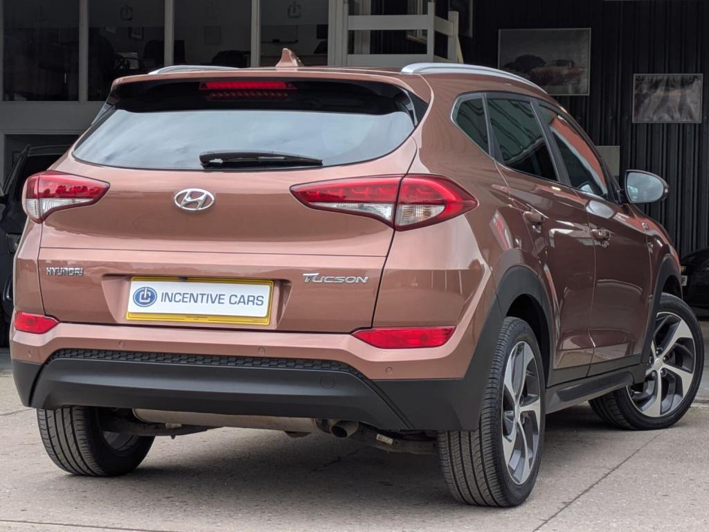 HYUNDAI TUCSON