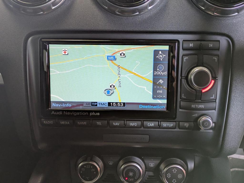 AUDI TT