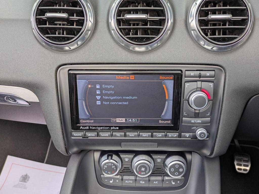 AUDI TT