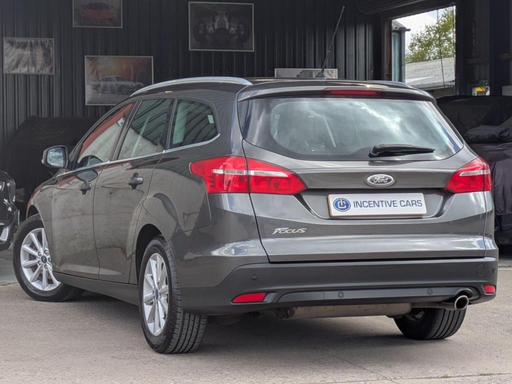 FORD FOCUS