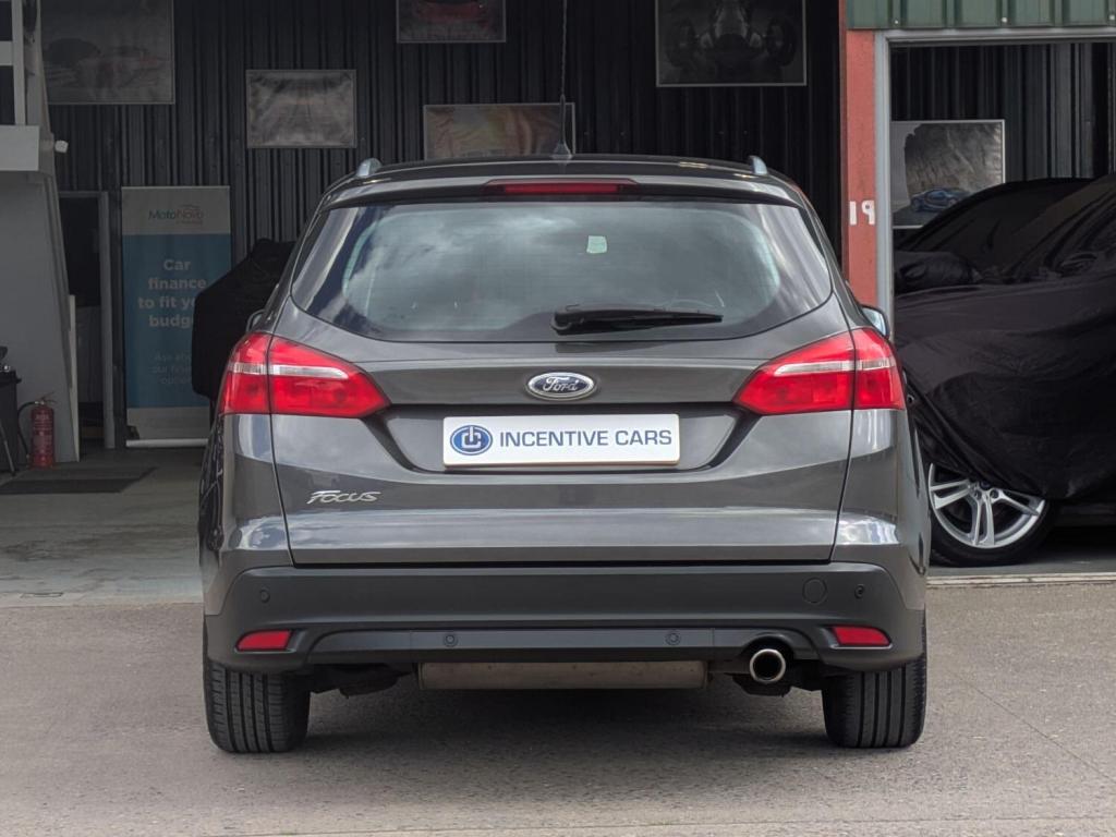 FORD FOCUS