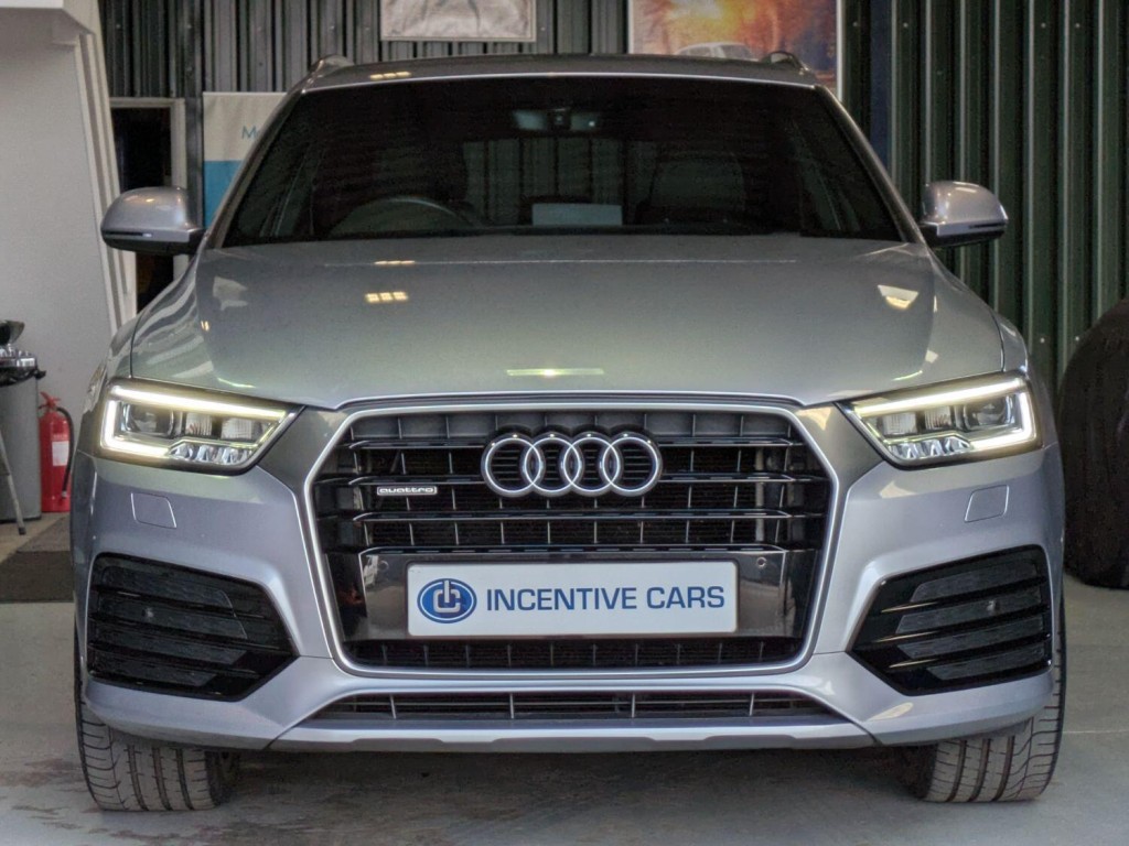 AUDI Q3