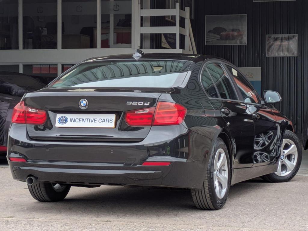 BMW 3 SERIES