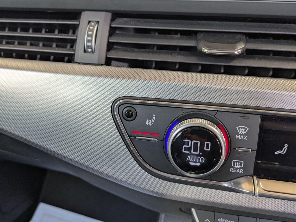 View AUDI A4 2.0 TDI ultra SE. SAT NAV. HEATED LEATHER. XENON LIGHTS. SERVICE HISTORY. 