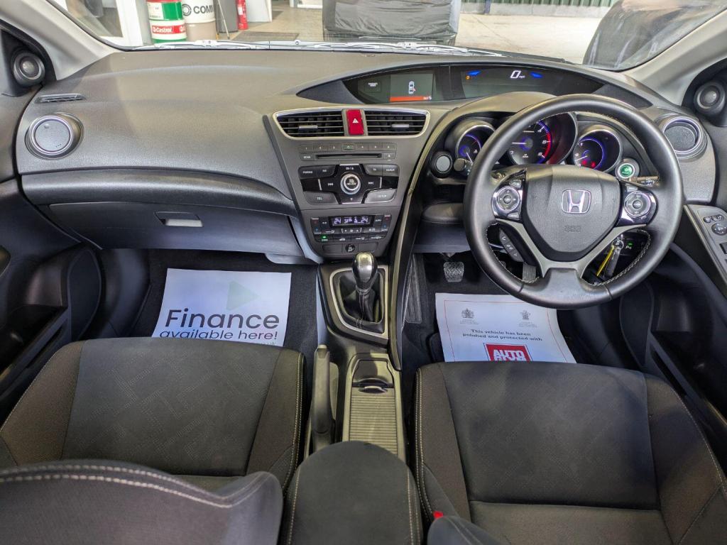 View HONDA CIVIC 1.6 i-DTEC SE Plus Tourer. 11 SERVICES. REAR VIEW CAMERA. PARKING SENSORS. £20 ROAD TAX.