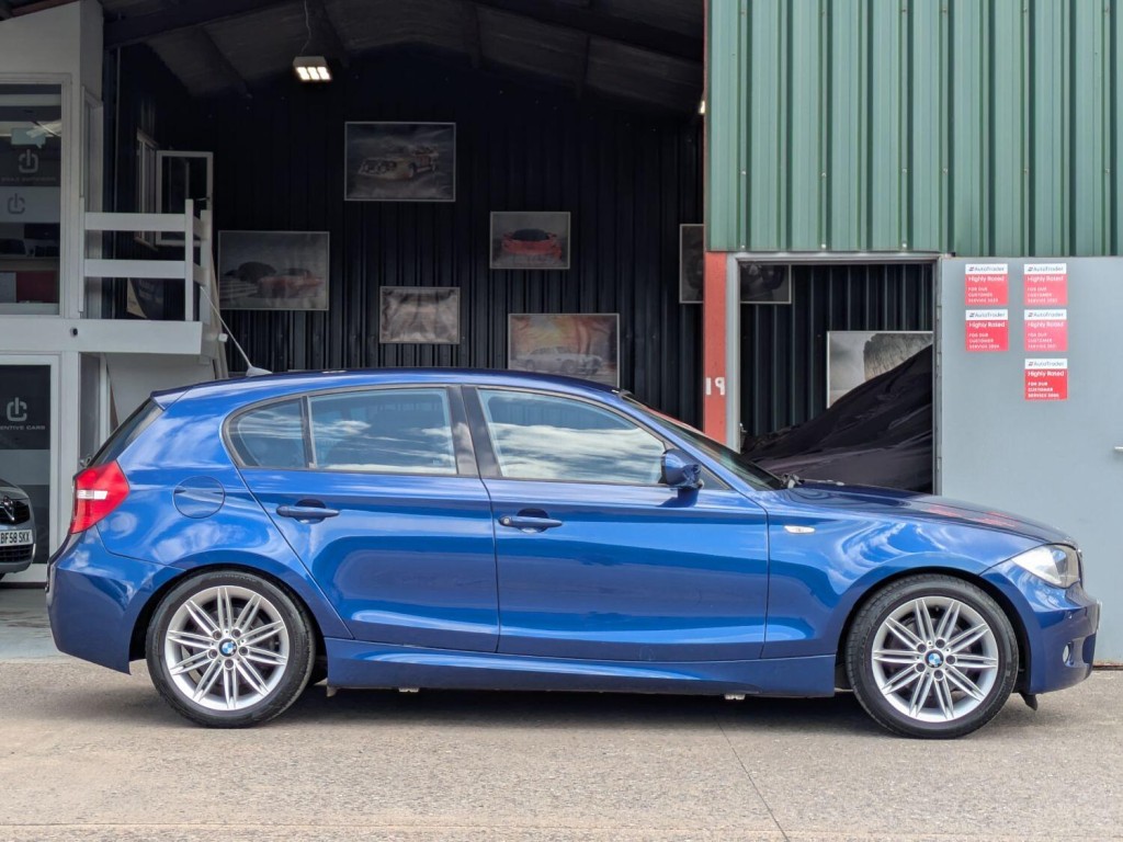 BMW 1 SERIES