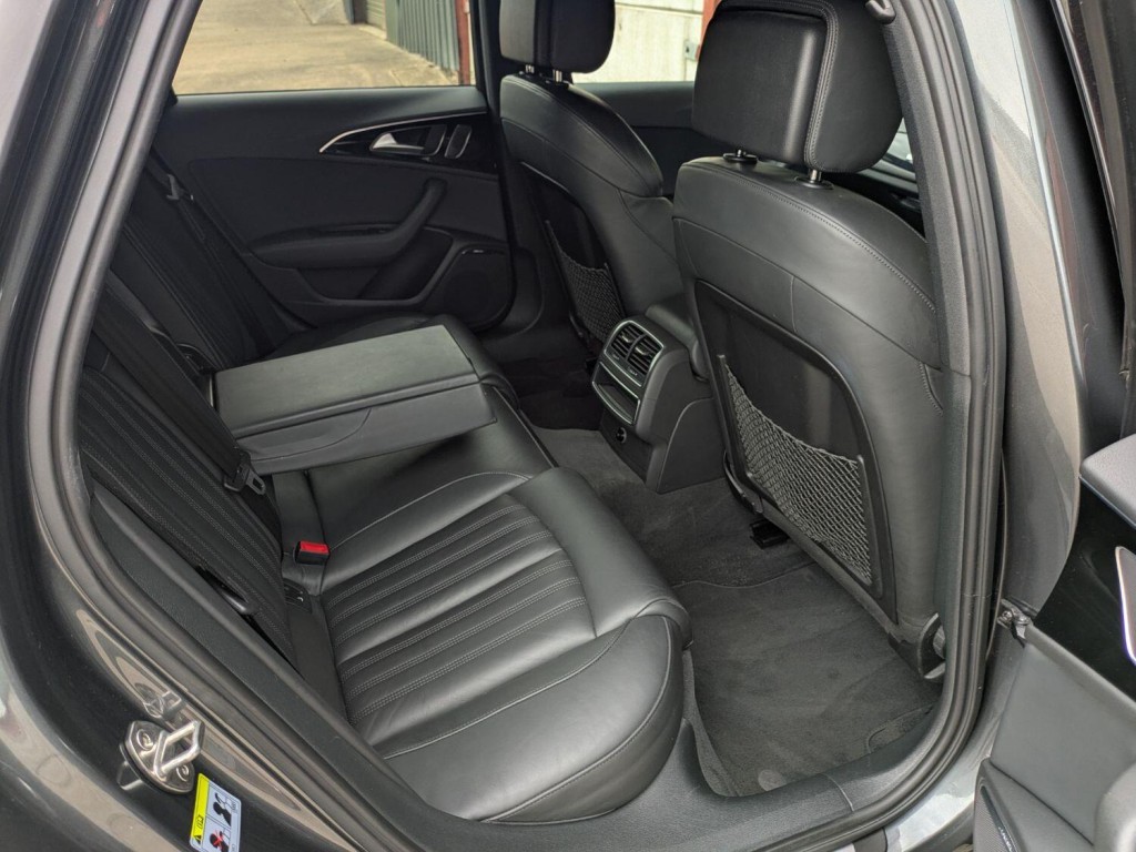 AUDI A6 AVANT