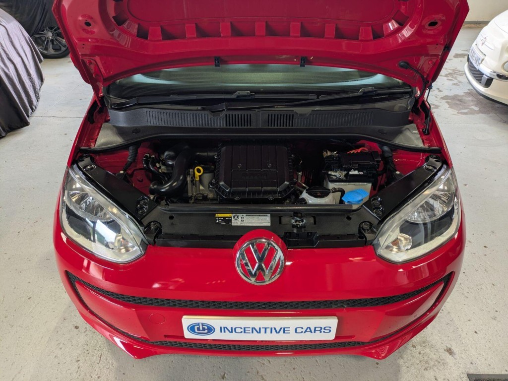 VOLKSWAGEN UP