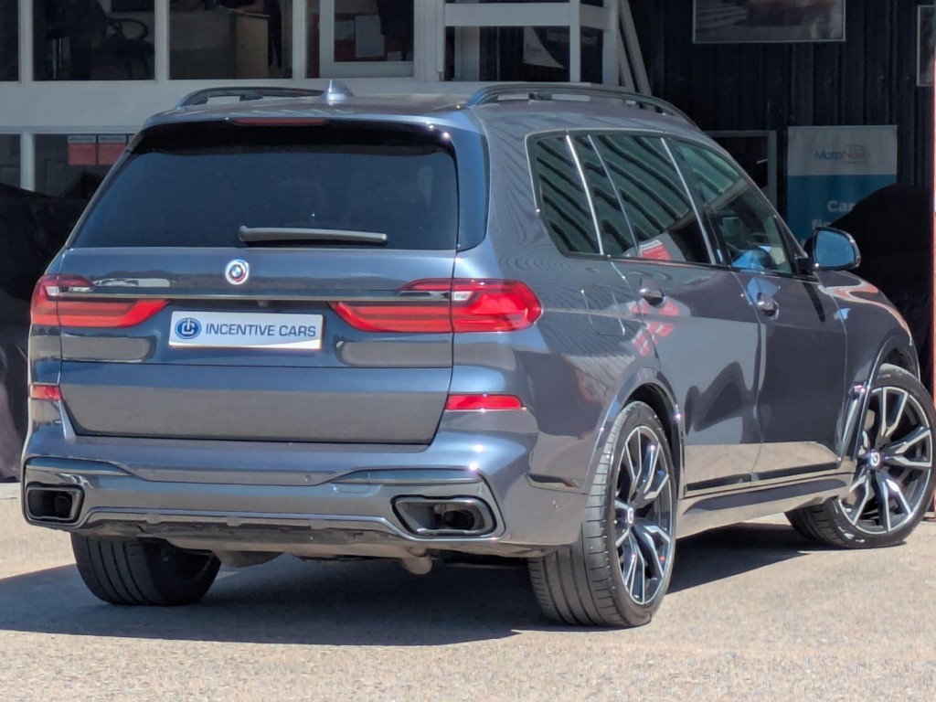 BMW X7