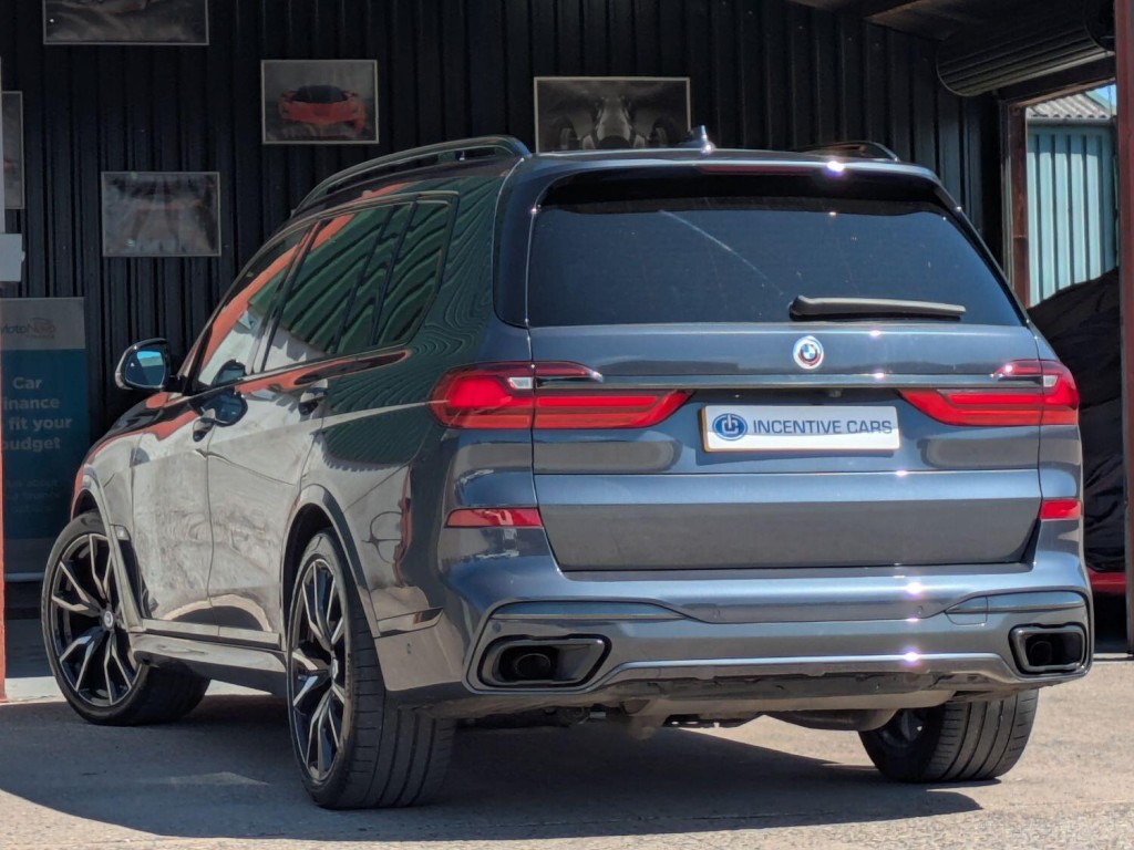 BMW X7