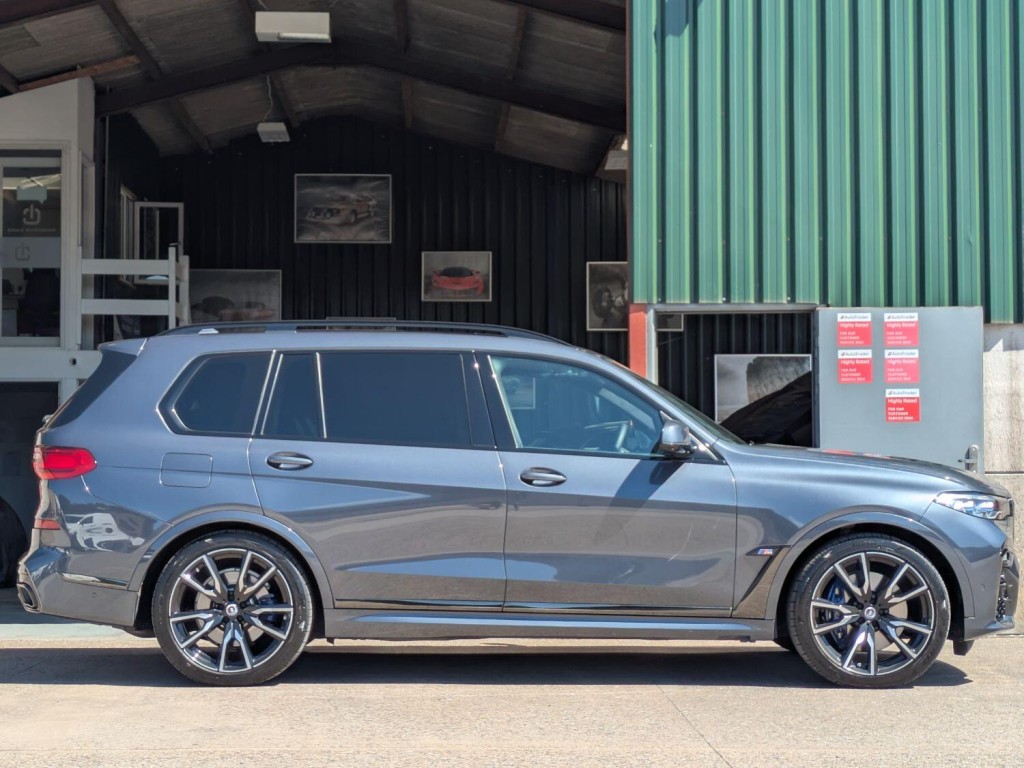 BMW X7