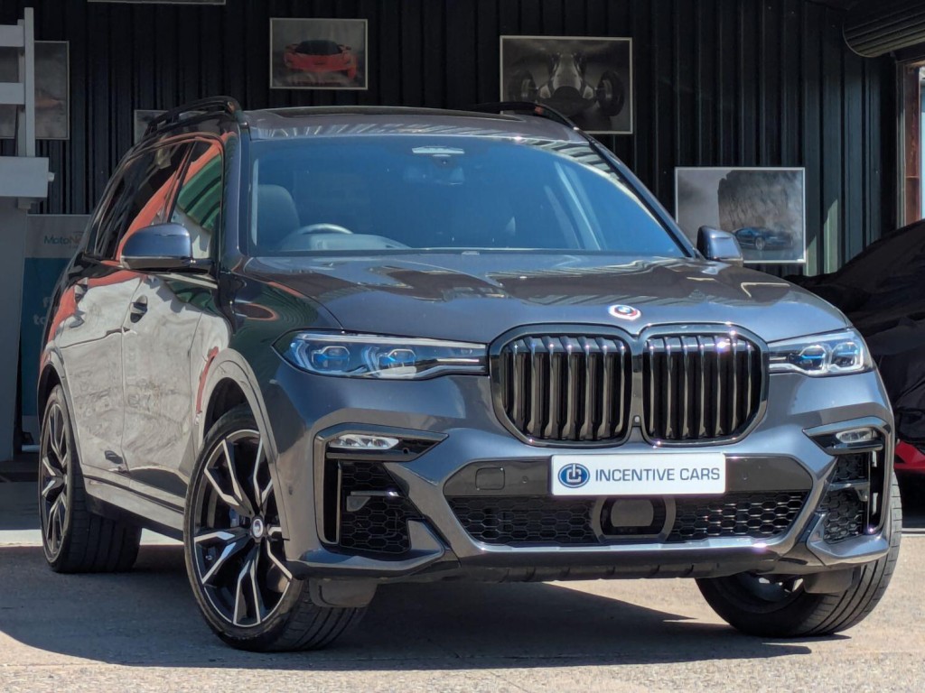 View BMW X7 xDrive40d M Sport 3.0d. £18k OF OPTIONS. REAR ENTERTAINMENT. BOWERS SOUND. PAN ROOF. LASER LIGHTS.
