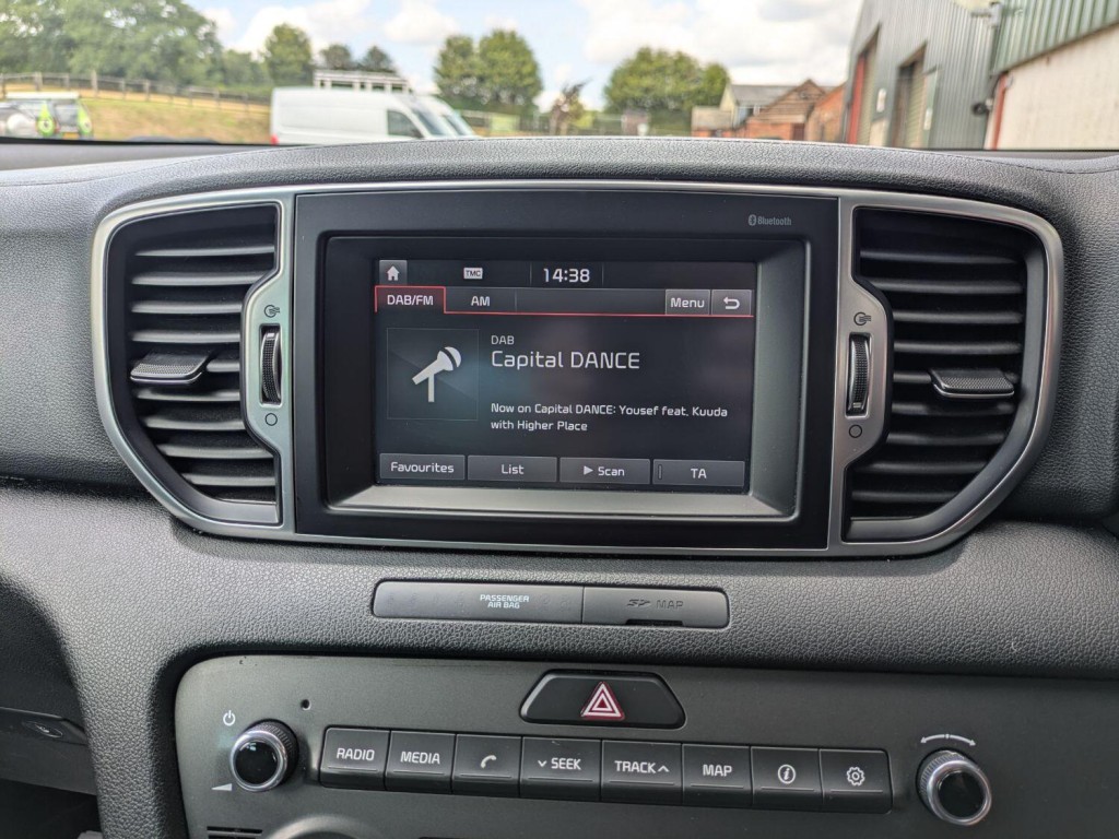 KIA SPORTAGE
