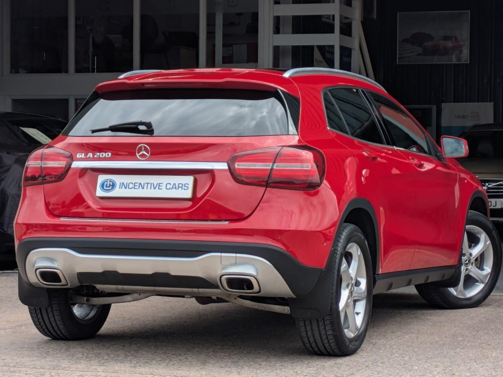 MERCEDES-BENZ GLA CLASS