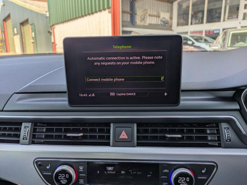AUDI A4 AVANT