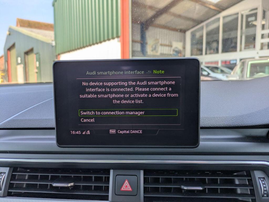 AUDI A4 AVANT