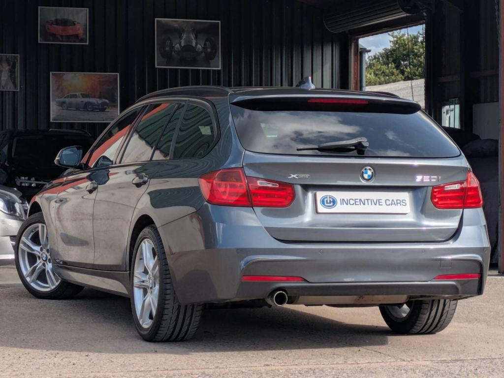 BMW 3 SERIES