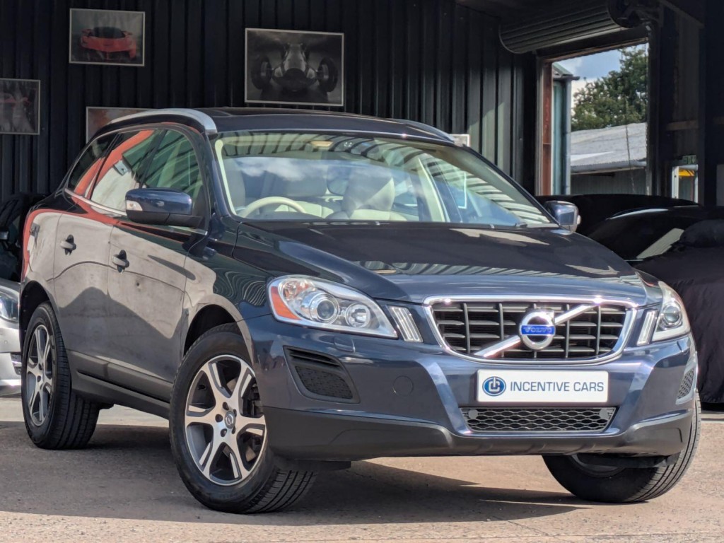 View VOLVO XC60 2.4 D5 SE Lux AWD automatic. 12 SERVICES, DVD PLAYER, SAT NAV,  ACTIVE HEADLIGHTS.