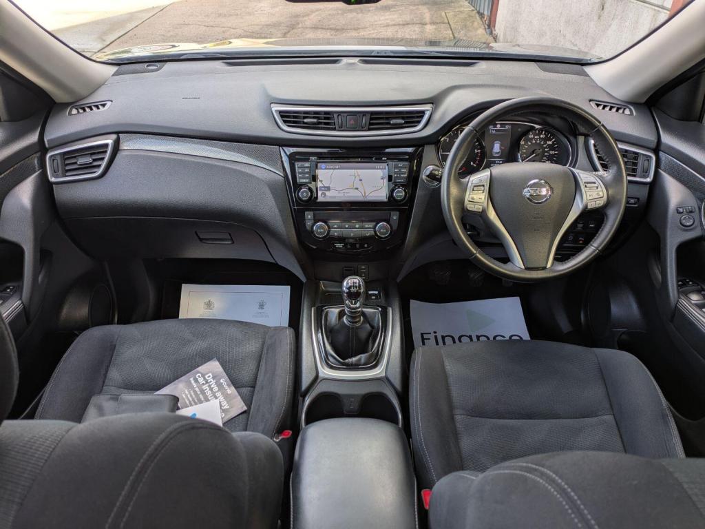 NISSAN X-TRAIL