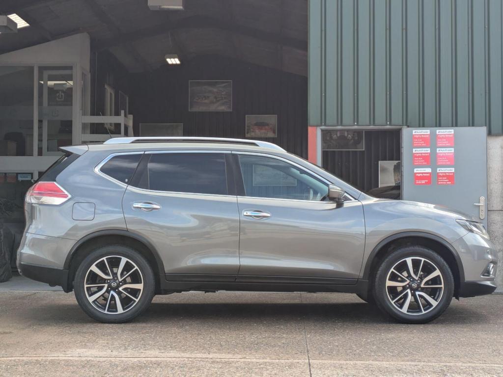 NISSAN X-TRAIL