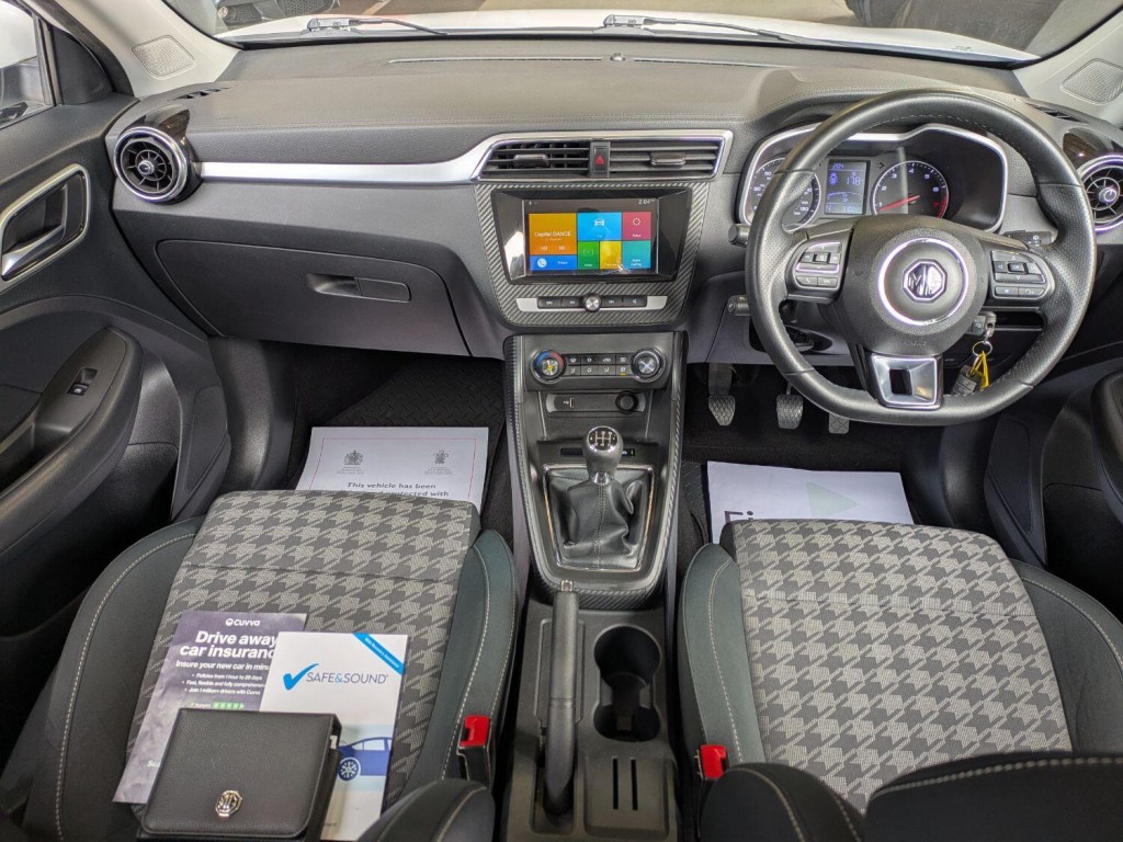 View MG ZS 1.5 VTi-TECH Excite 5dr. APPLE CARPLAY. REAR PARKING SENSORS, RECENTLY SERVICED & NEW REAR BRAKES