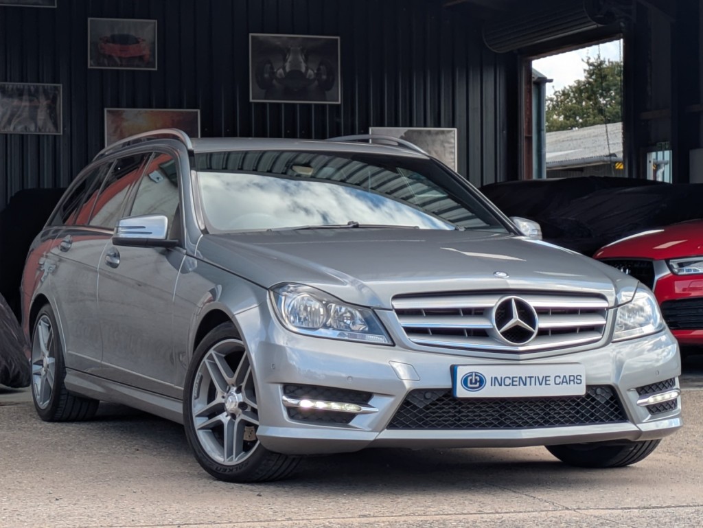 View MERCEDES-BENZ C CLASS C220 CDI BlueEfficiency AMG Sport automatic. HEATED LEATHER SEATS. SAT NAV. GREAT SERVICE HISTORY.