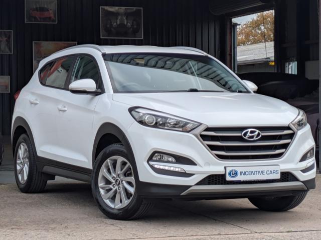 HYUNDAI TUCSON 1.6 GDi Blue Drive SE Nav. 1 OWNER. HEATED SEATS. SAT NAV. REAR CAMERA. RECENT SERVICE.